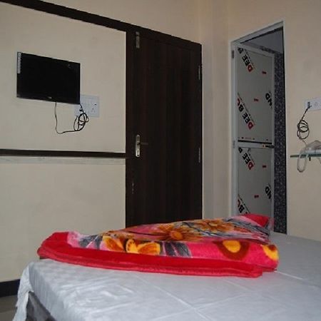 Mp Residency Hotel Уджайн Екстериор снимка